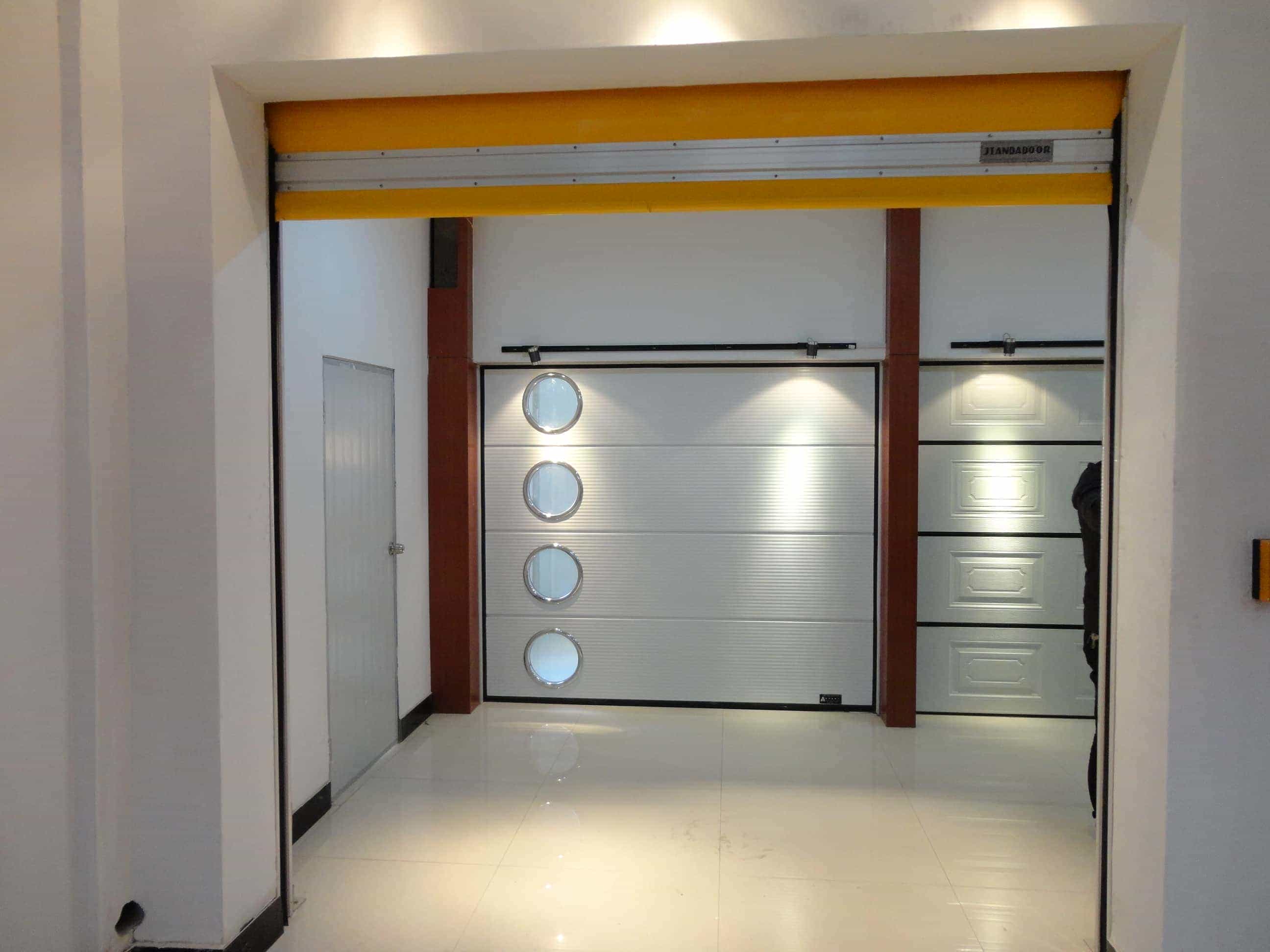 Round window garage door 图2
